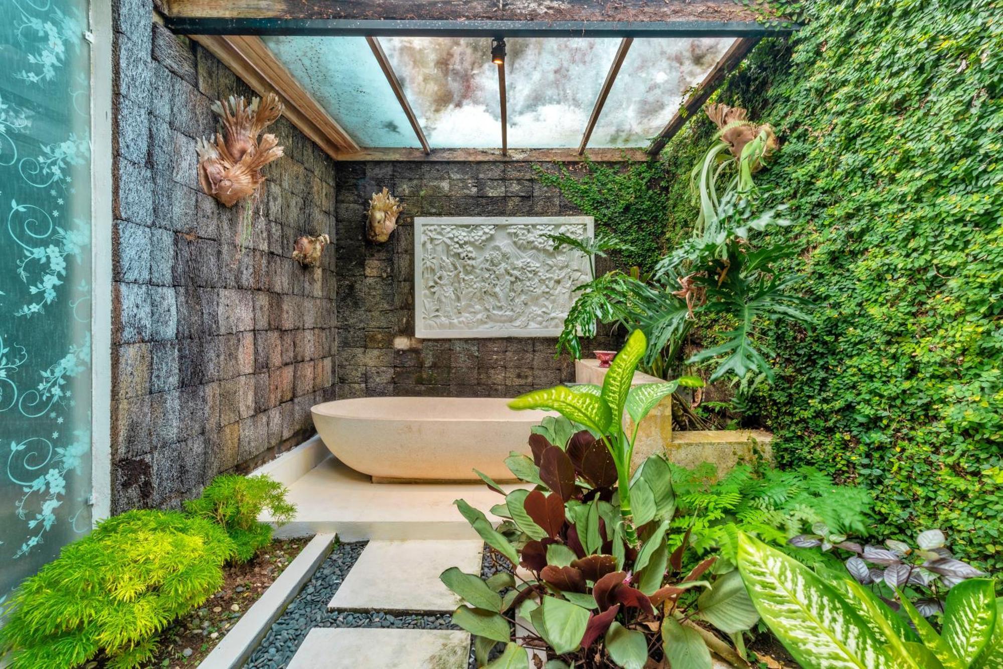 Sri Abi Ratu Villas Sukawati  Exterior photo