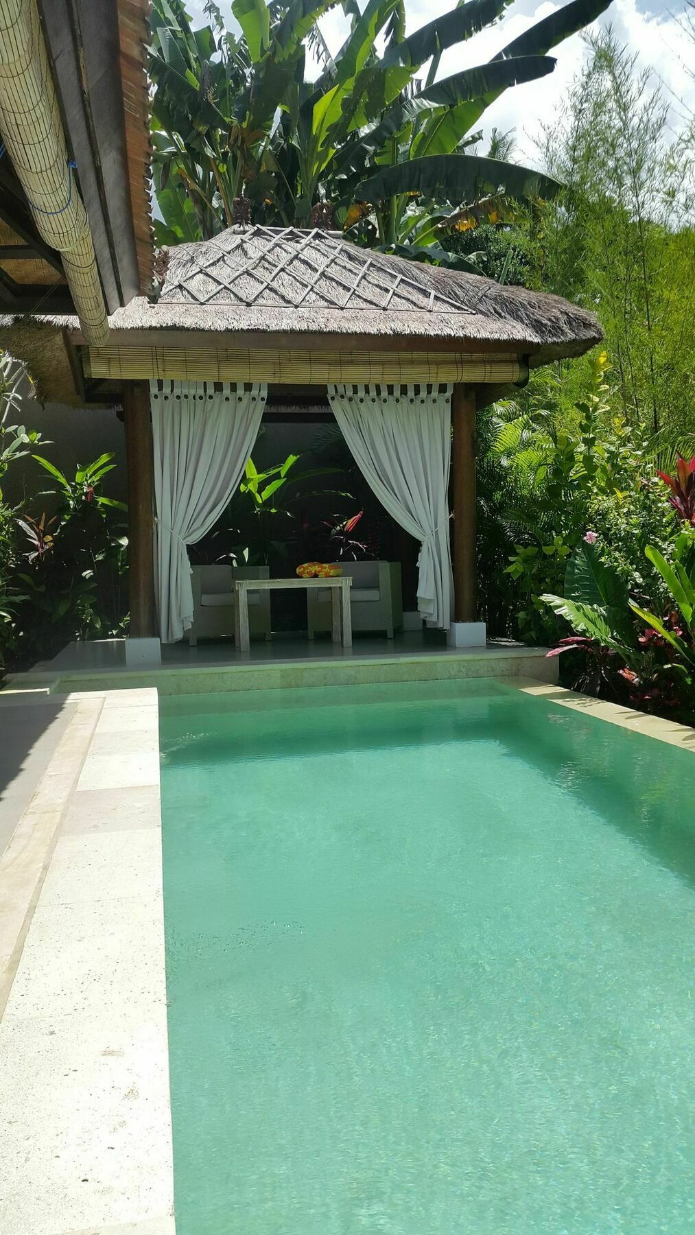 Sri Abi Ratu Villas Sukawati  Exterior photo